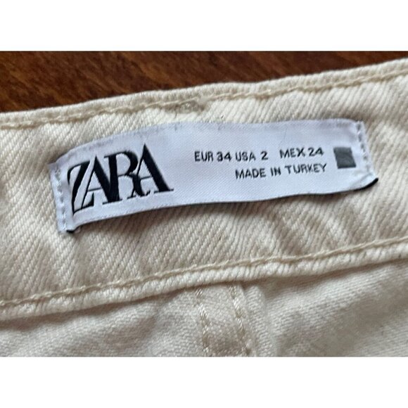Zara Basic Z1975 Denim Relaxed Fit Denim Jeans Off White Size 2 Button - Picture 5 of 9